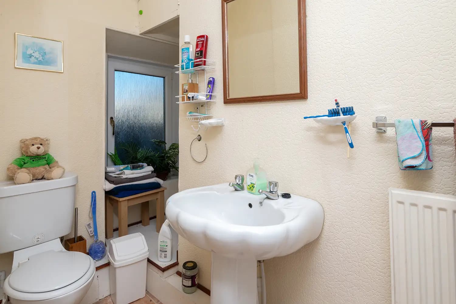 property photo 10 of 28
