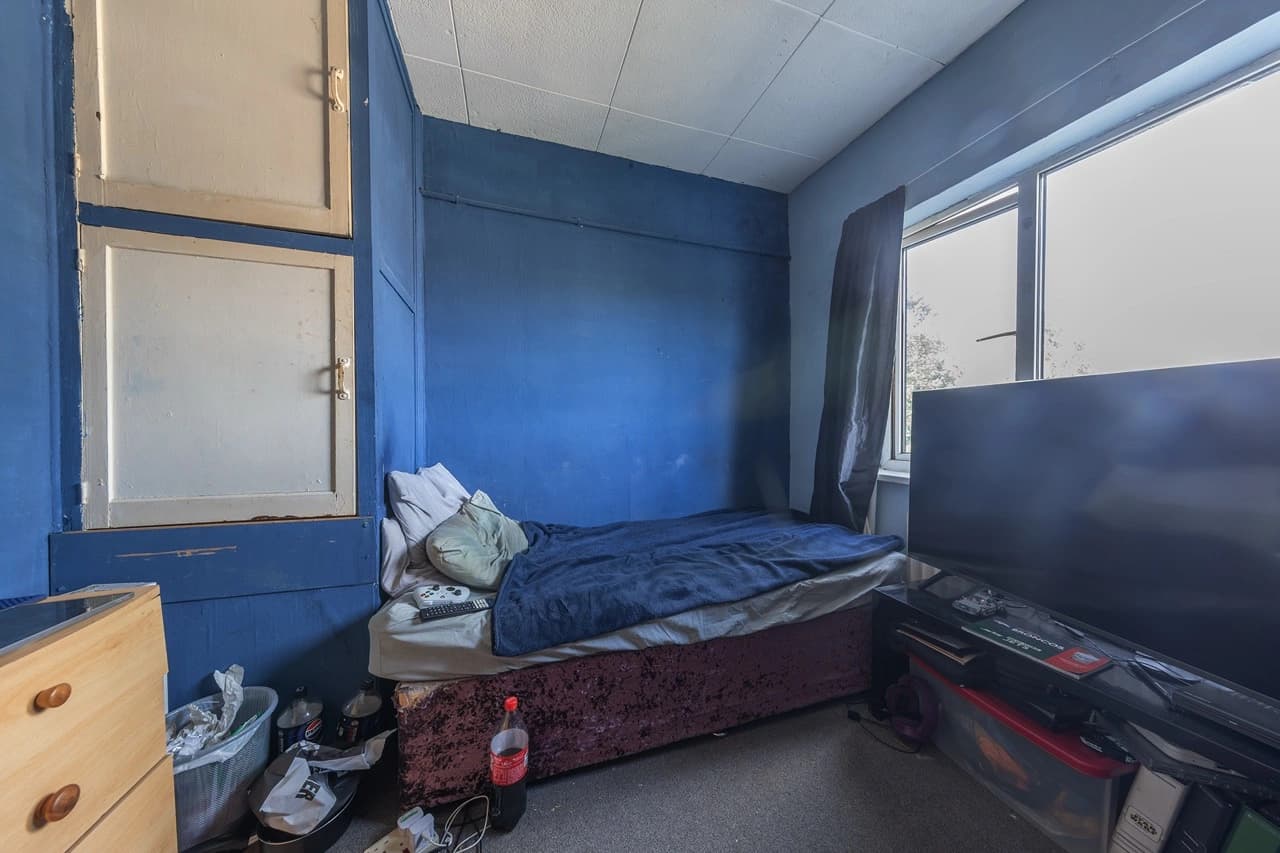 property photo 13 of 20