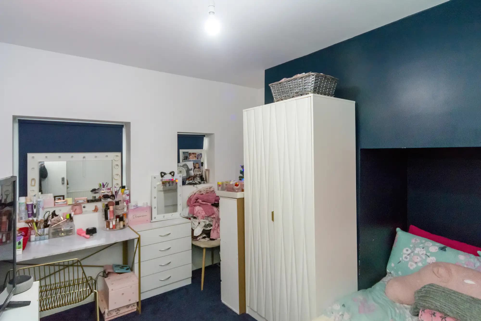 property photo 16 of 38