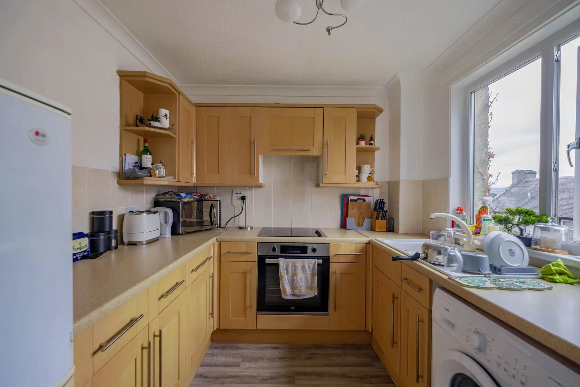 property photo 9 of 30