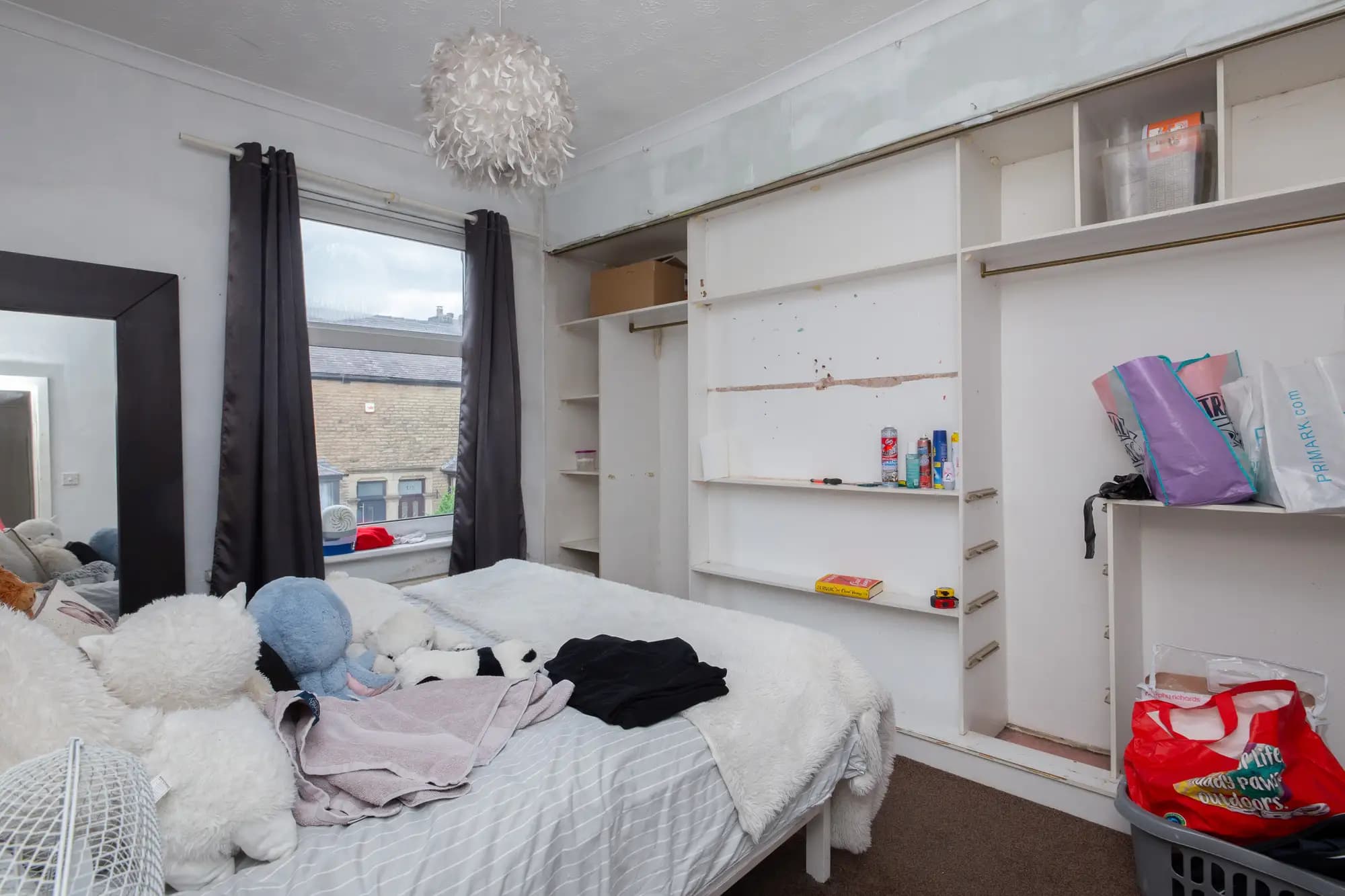 property photo 13 of 28