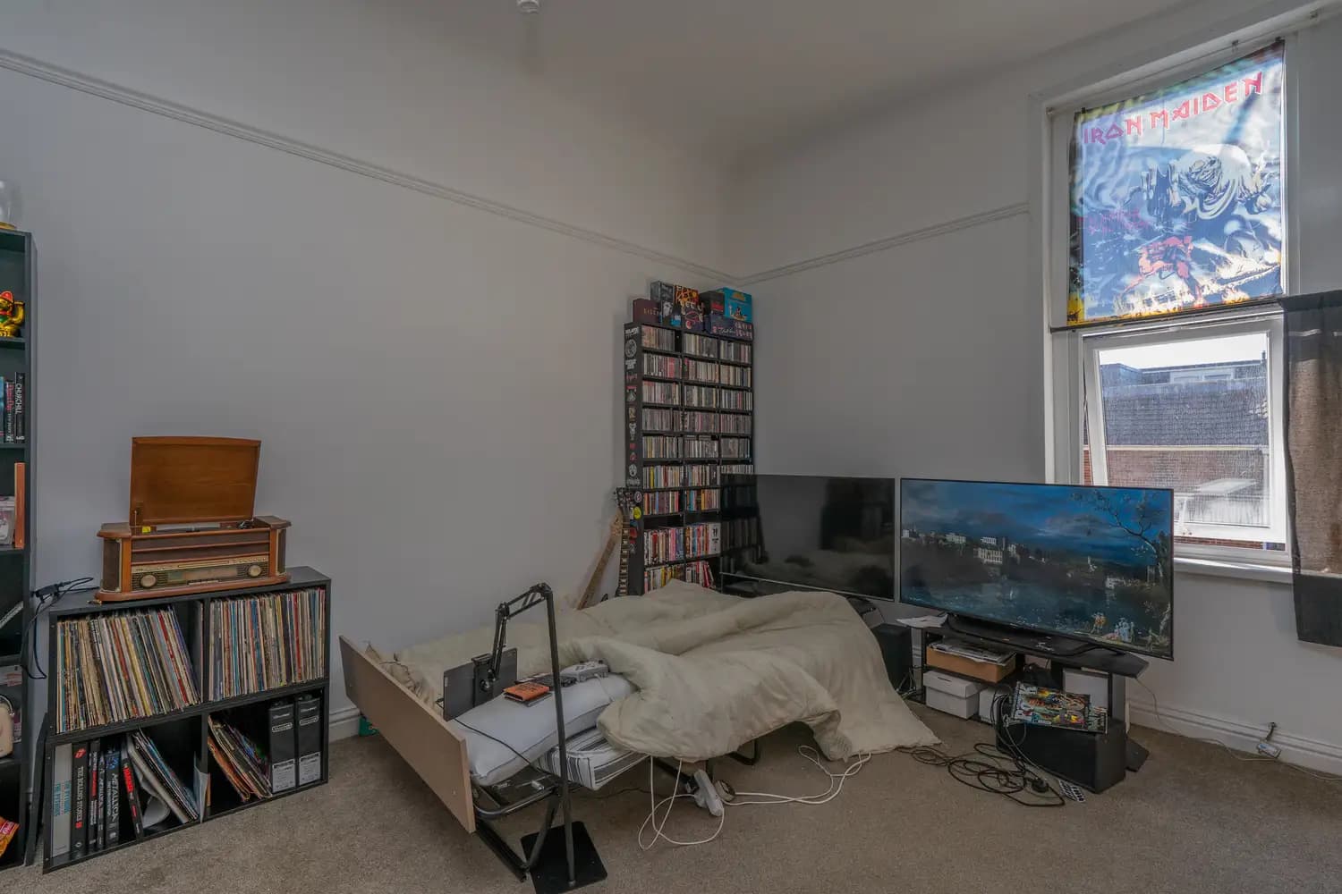 property photo 8 of 12
