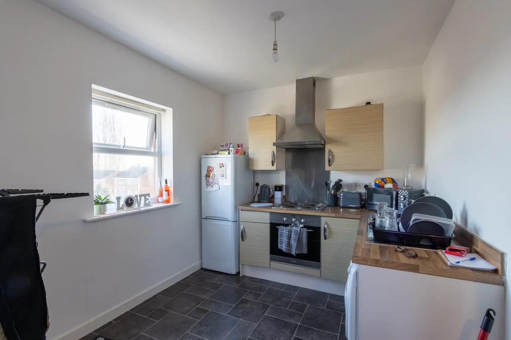 property photo 7 of 15