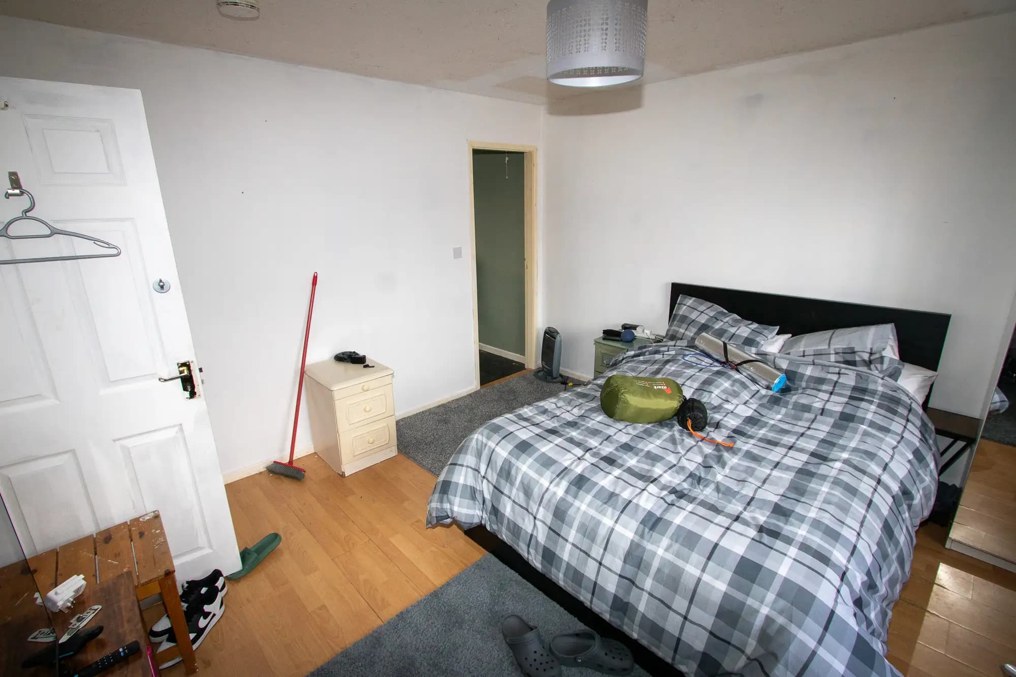 property photo 17 of 24