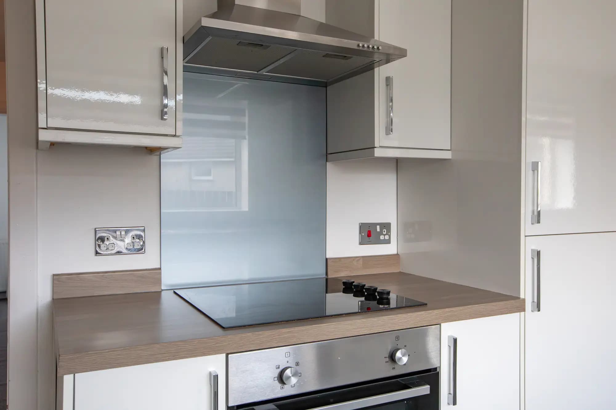 property photo 7 of 43