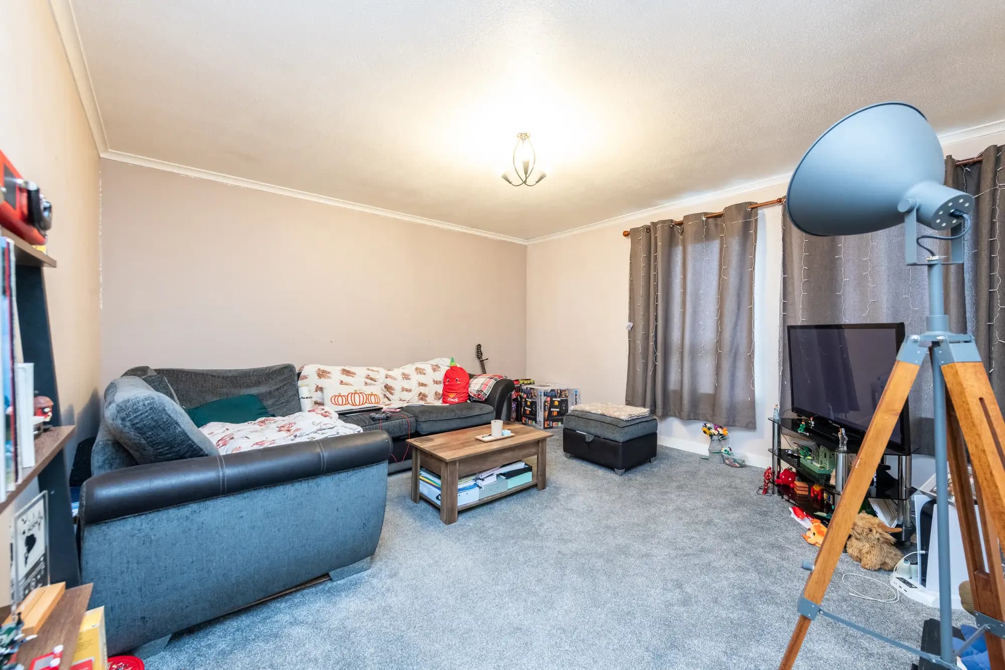 property photo 4 of 22