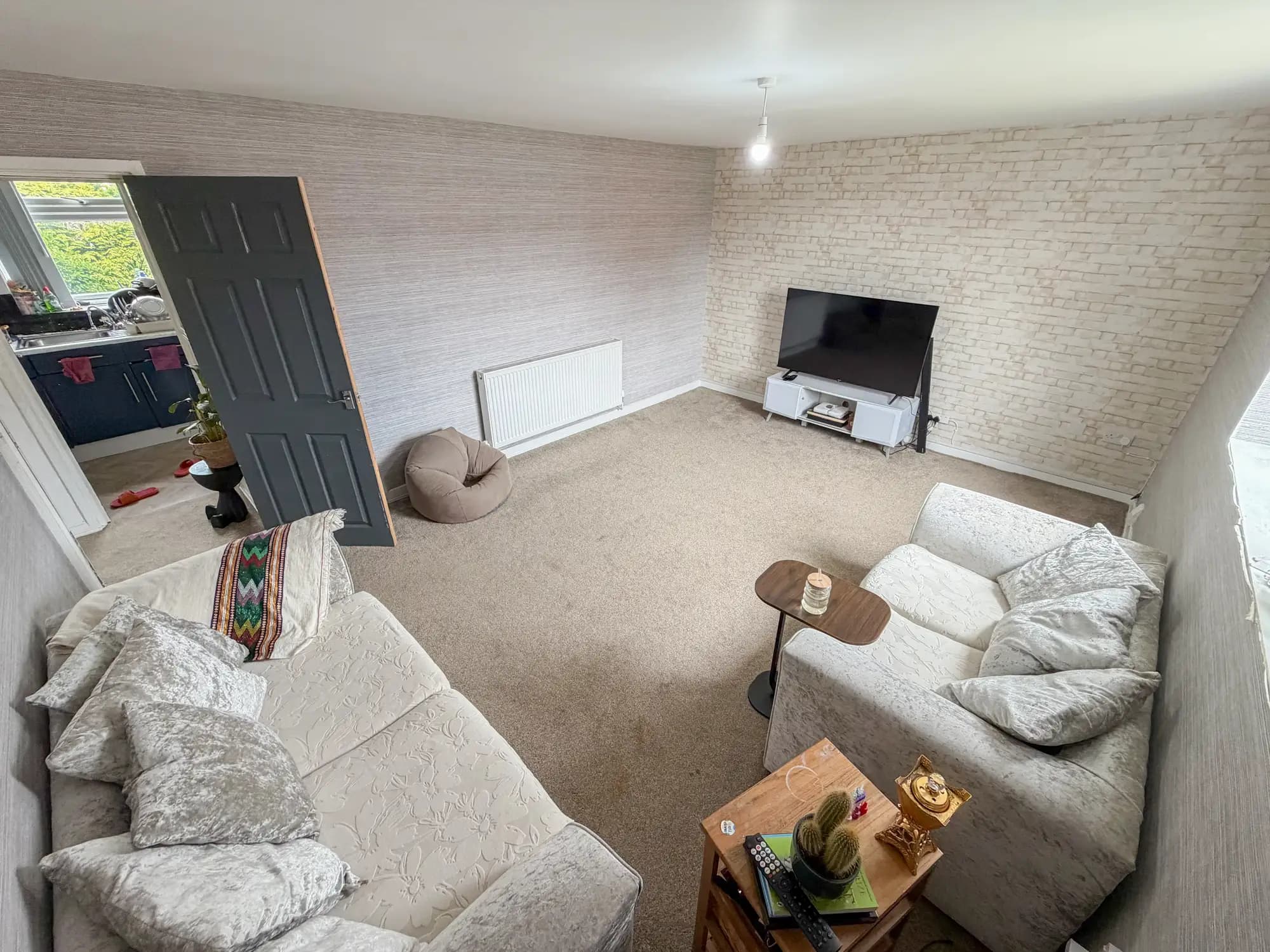 property photo 6 of 35