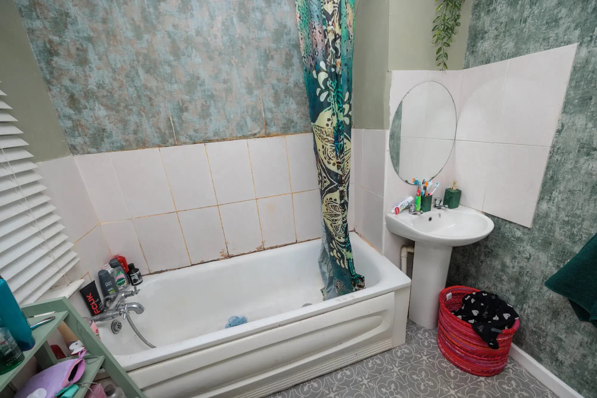 property photo 12 of 25