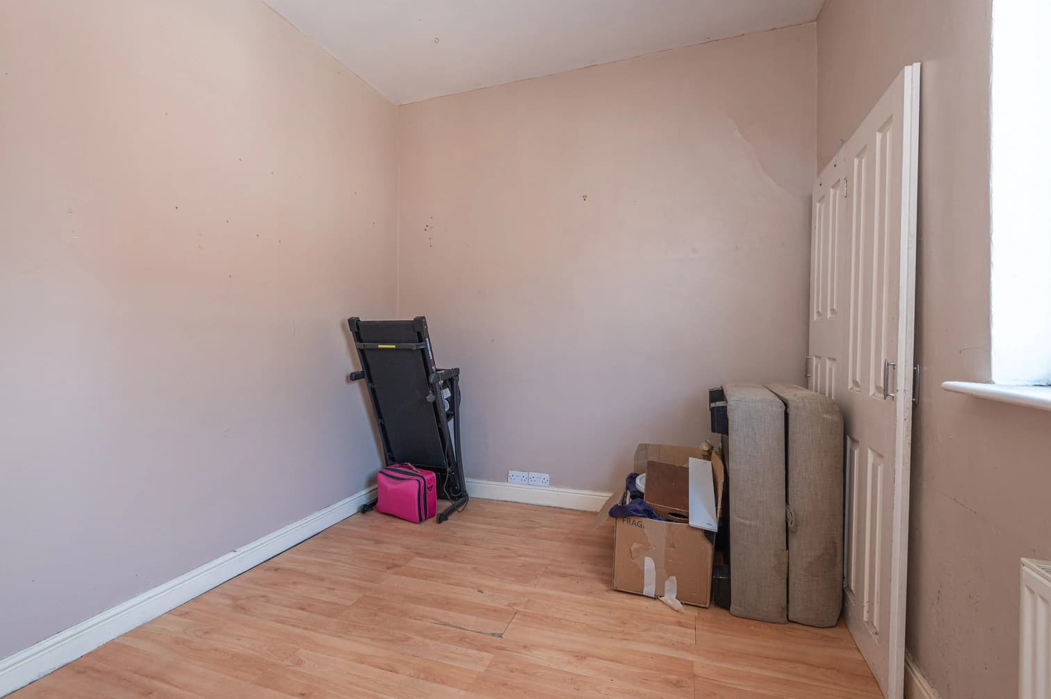 property photo 10 of 16