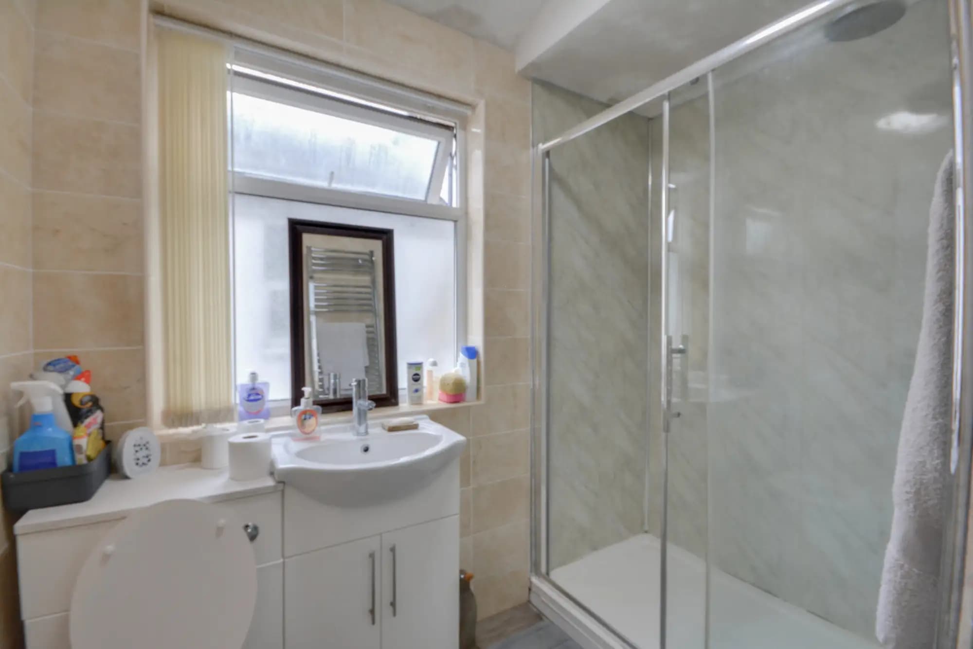 property photo 9 of 18