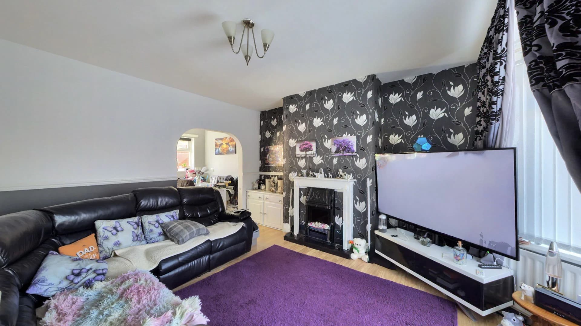 property photo 3 of 24