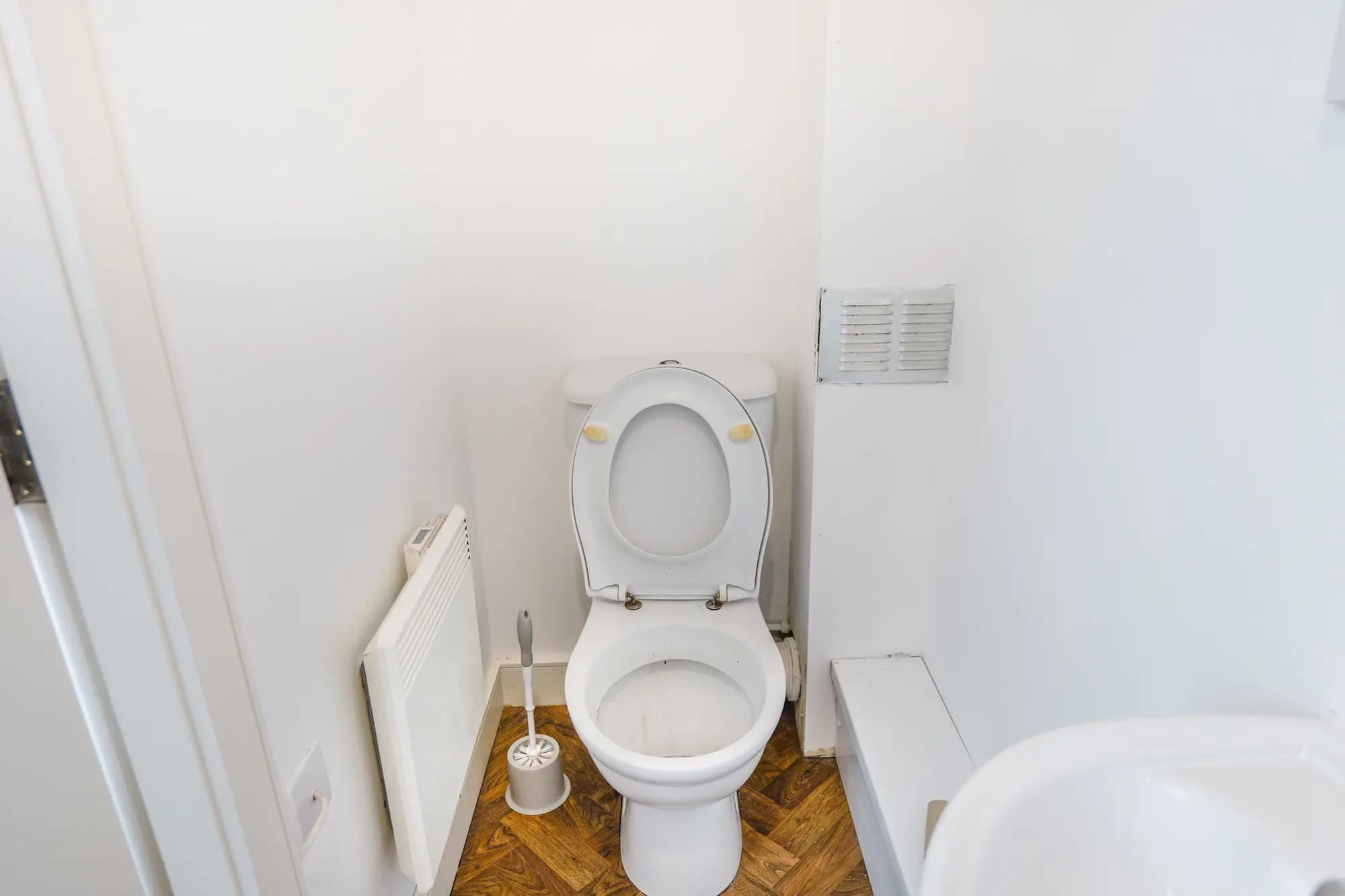 property photo 11 of 22