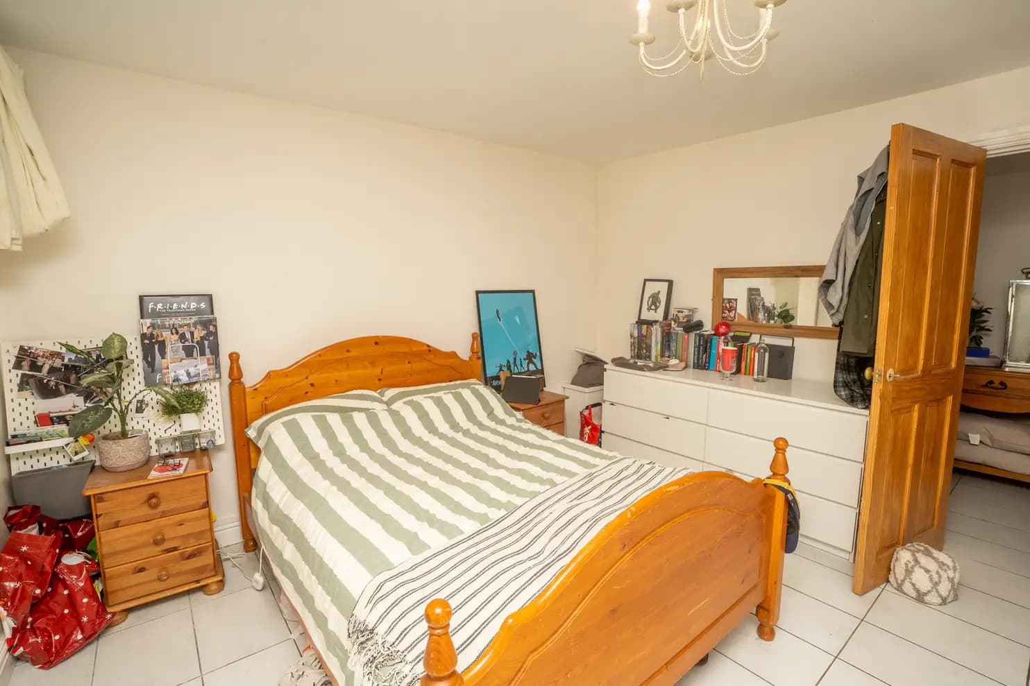 property photo 9 of 20