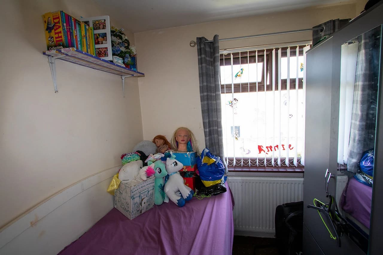 property photo 13 of 25