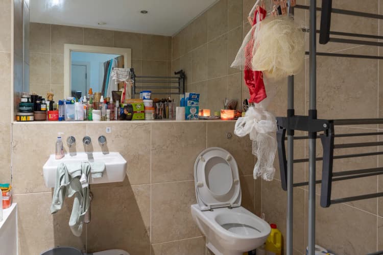 property photo 6 of 21