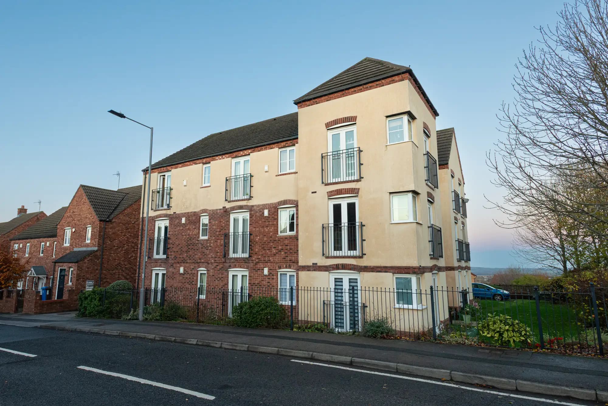 property photo 15 of 18