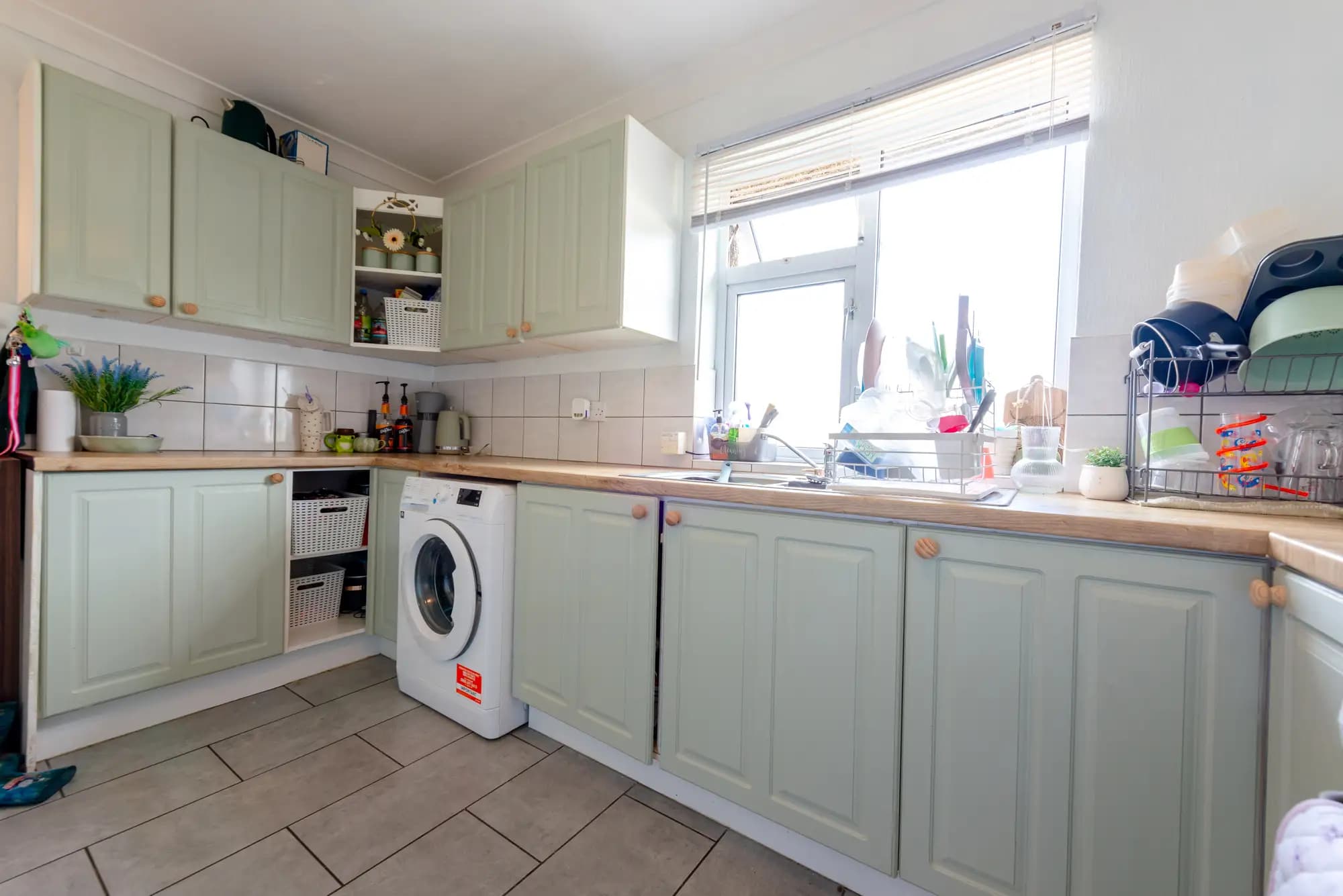 property photo 11 of 29