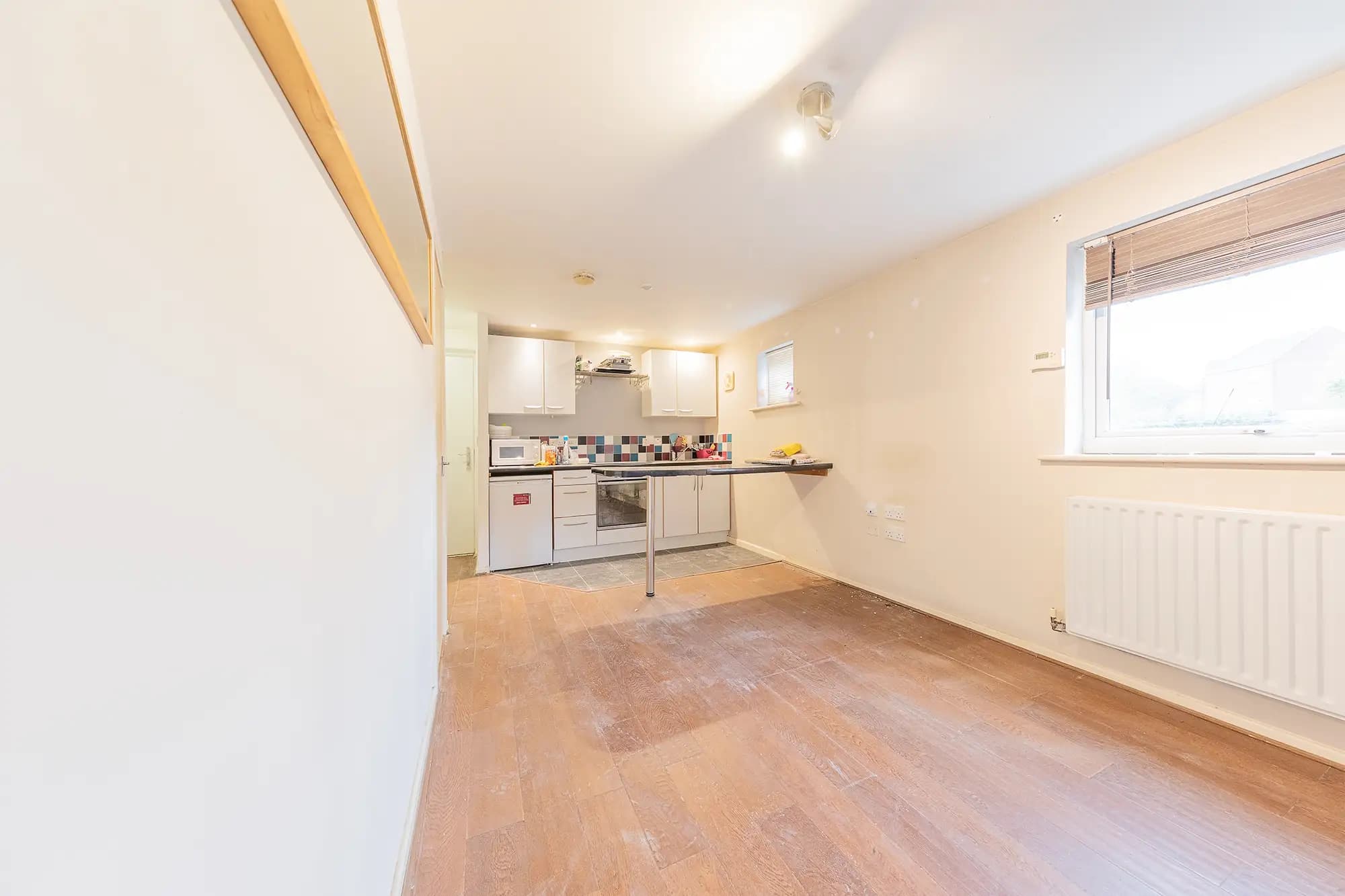 property photo 4 of 14