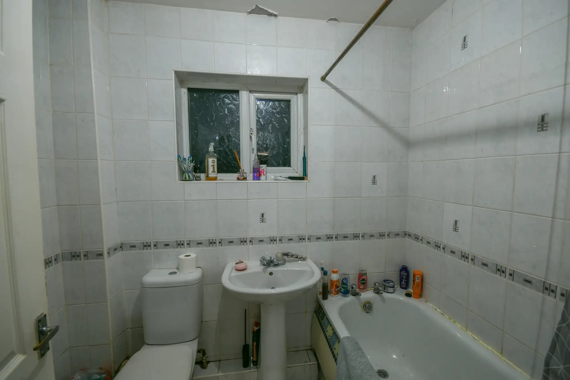 property photo 7 of 17