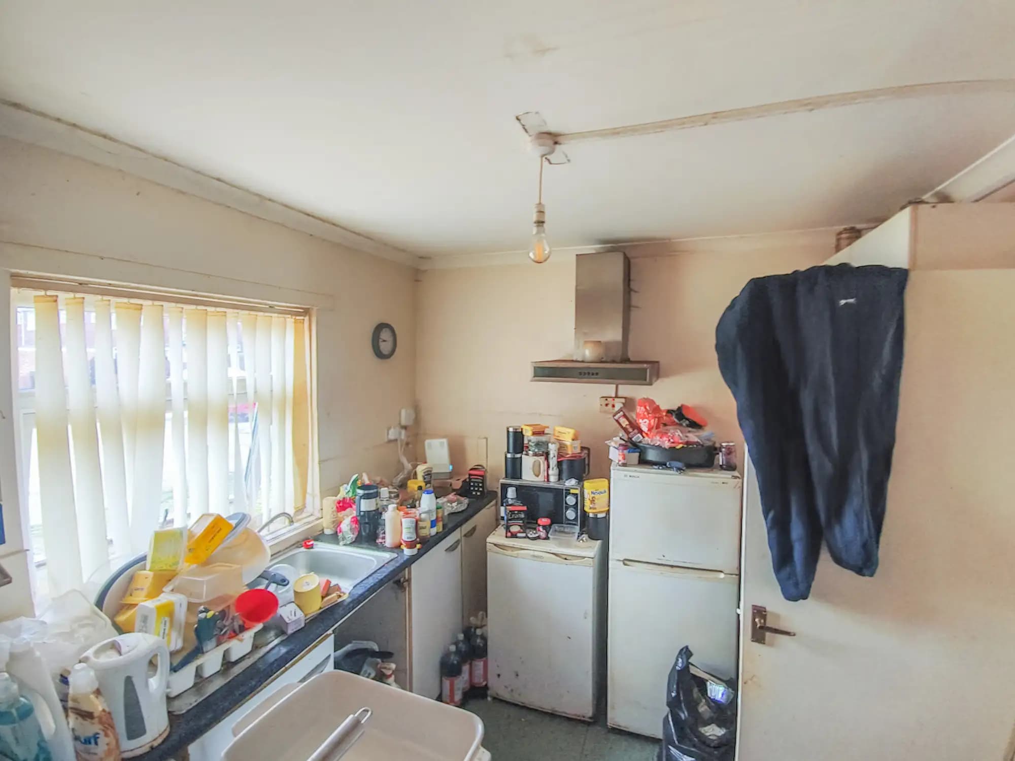 property photo 4 of 11