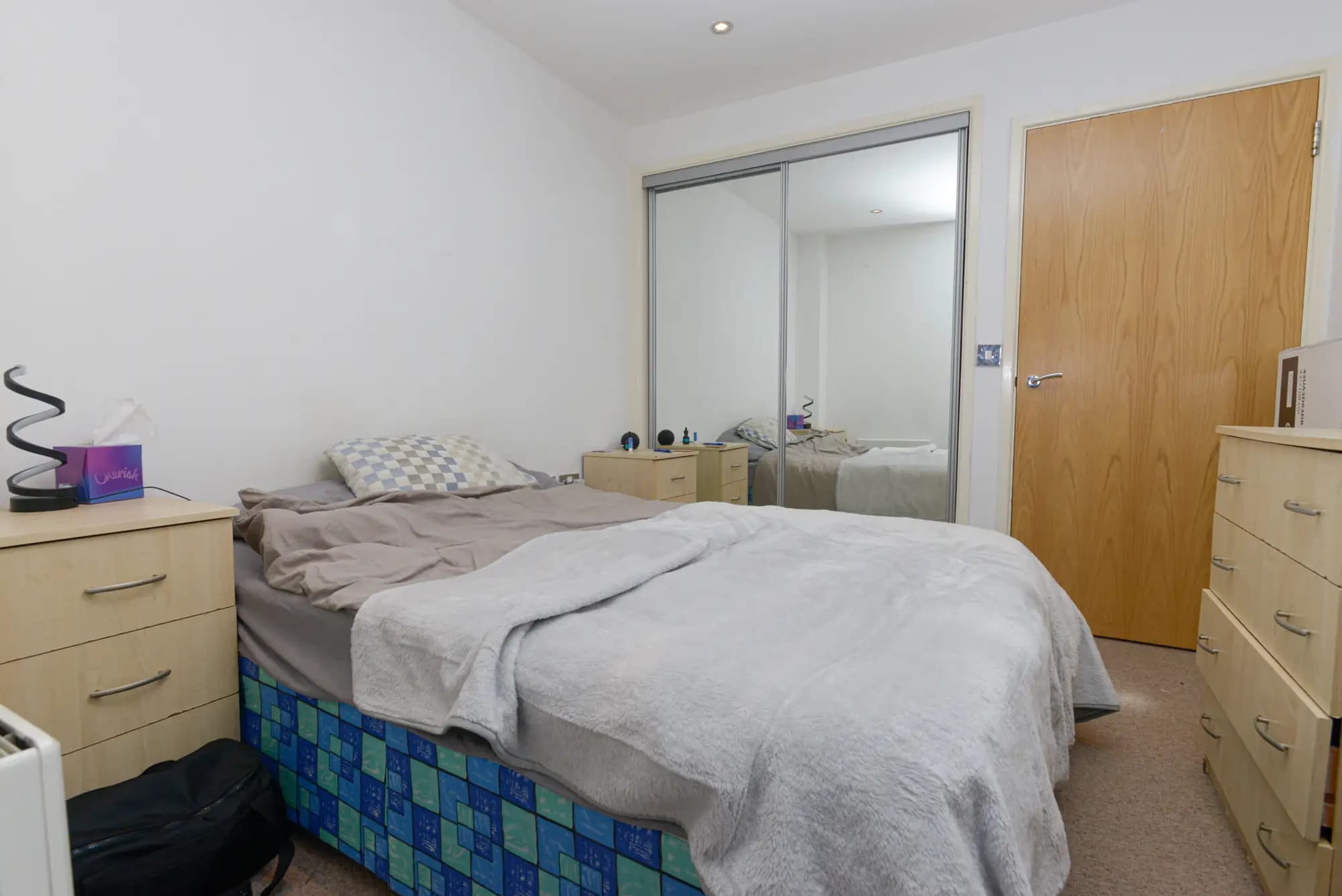 property photo 4 of 15