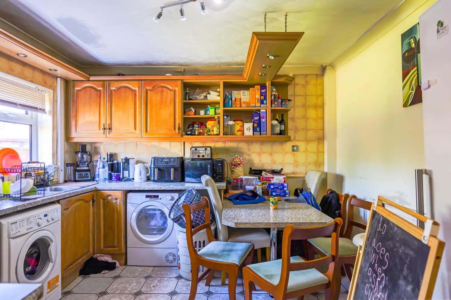 property photo 6 of 20
