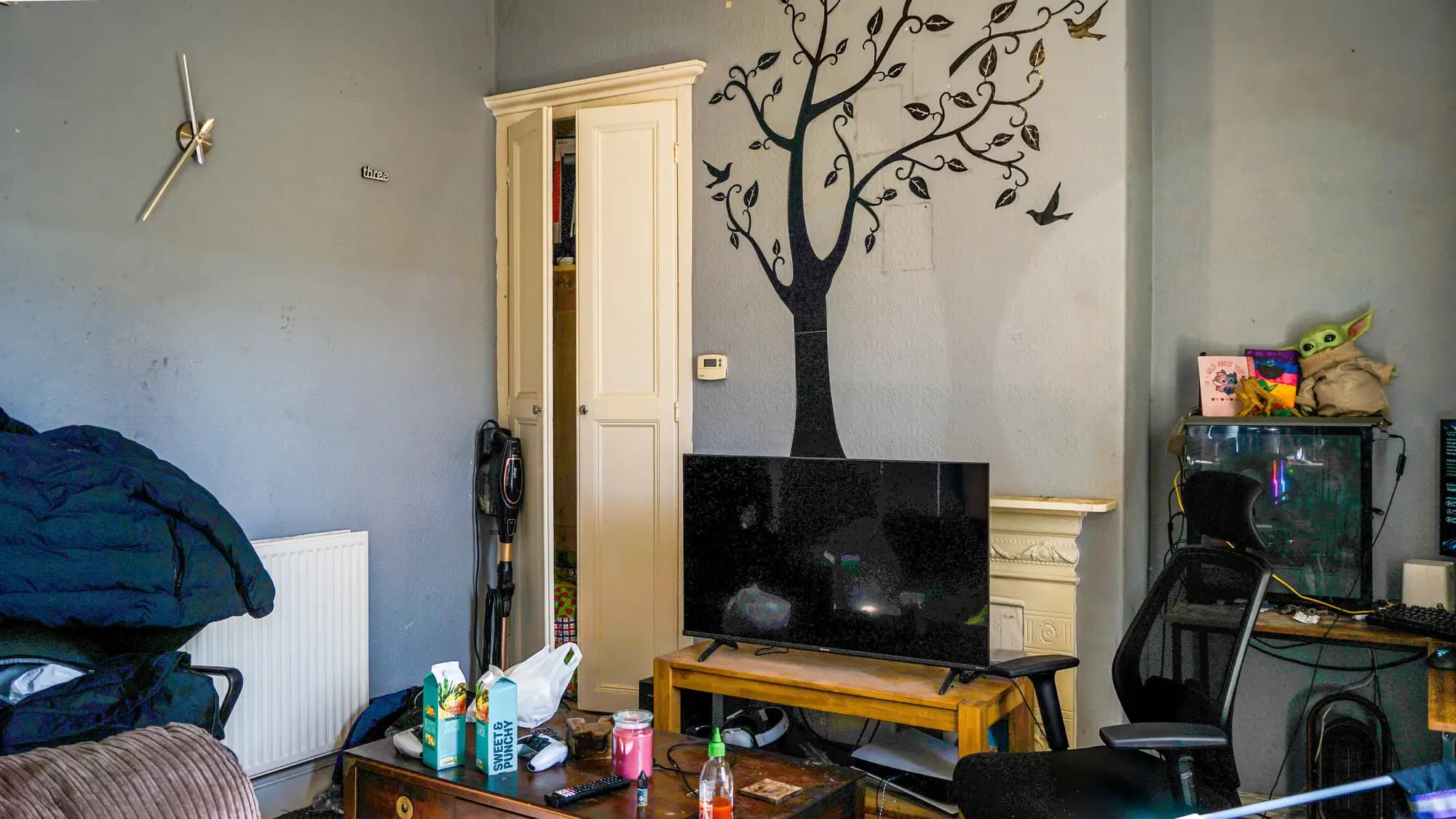 property photo 5 of 29