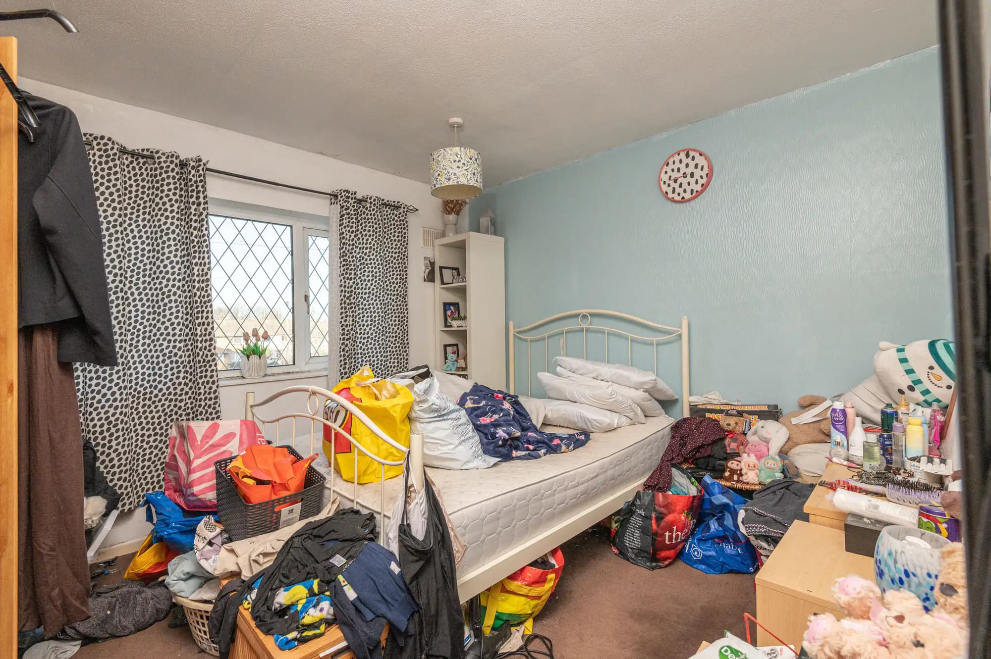 property photo 9 of 16