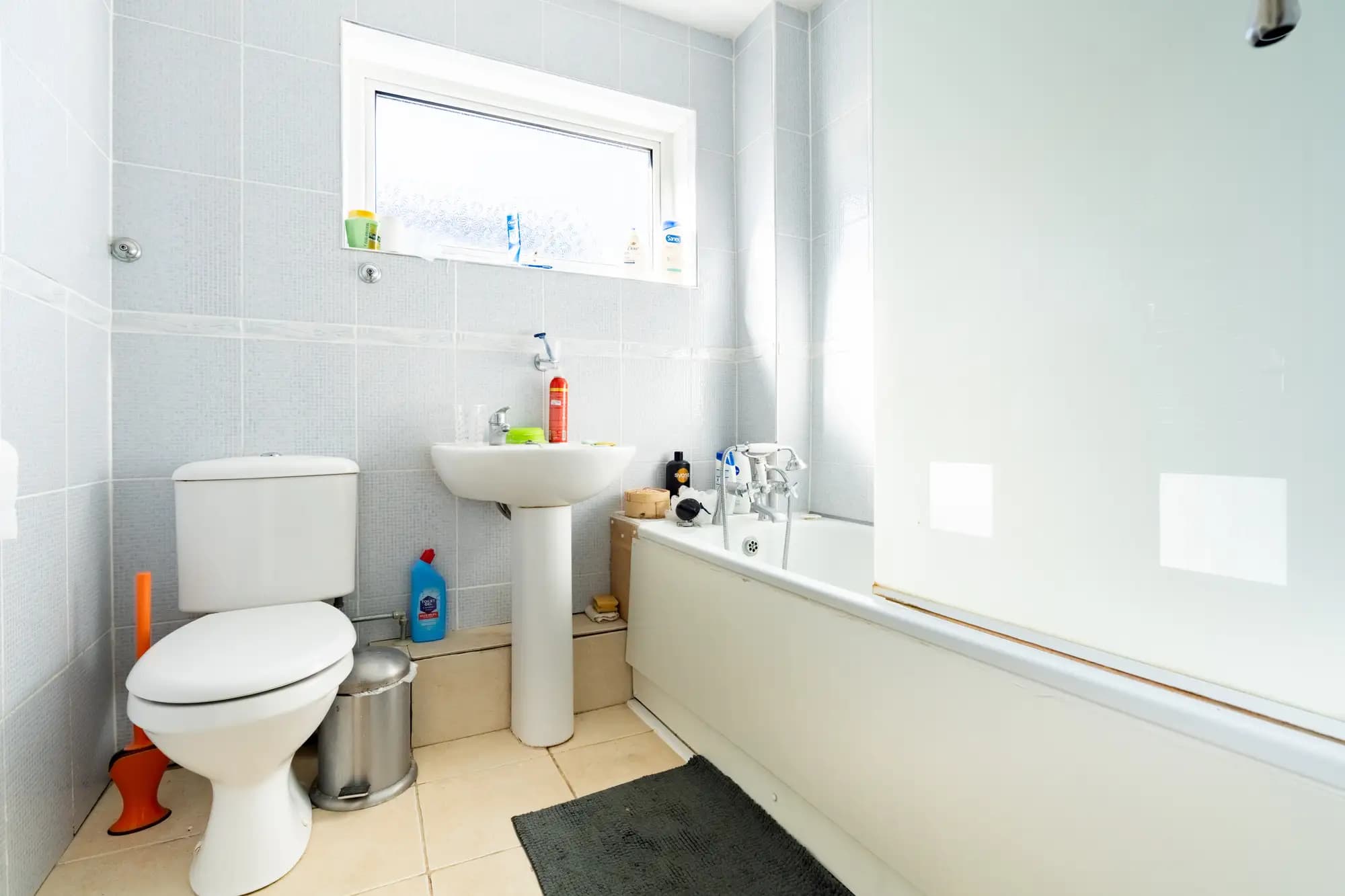 property photo 6 of 15