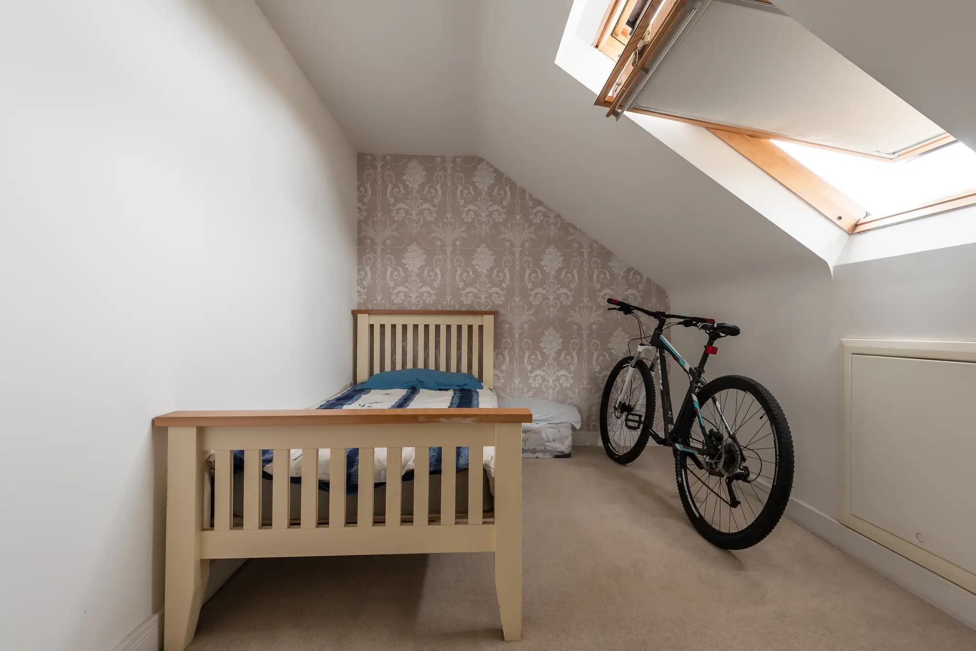 property photo 17 of 22