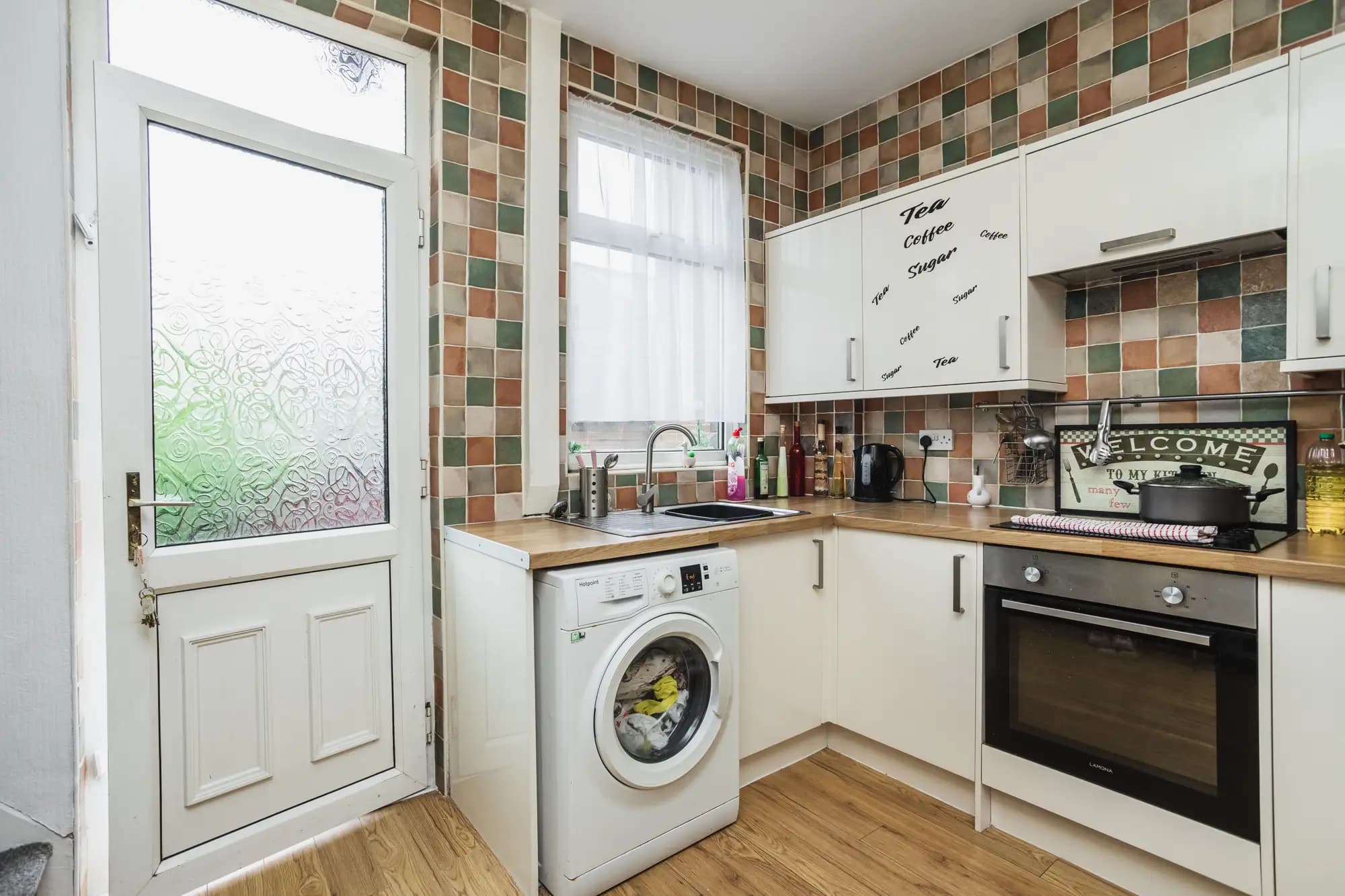 property photo 6 of 16