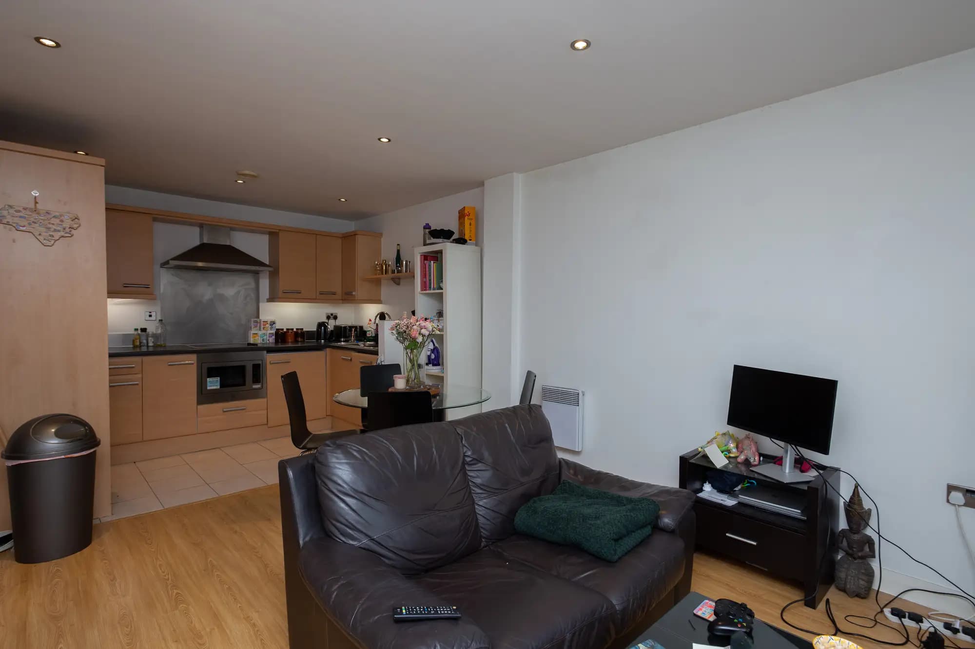 property photo 5 of 24