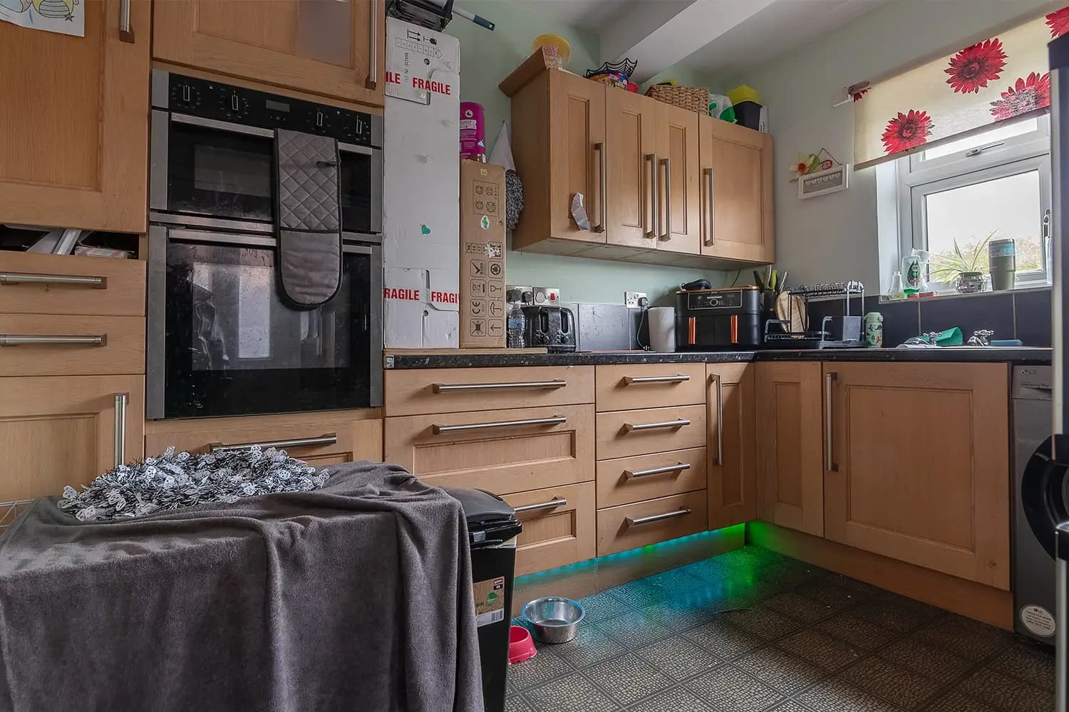 property photo 7 of 25