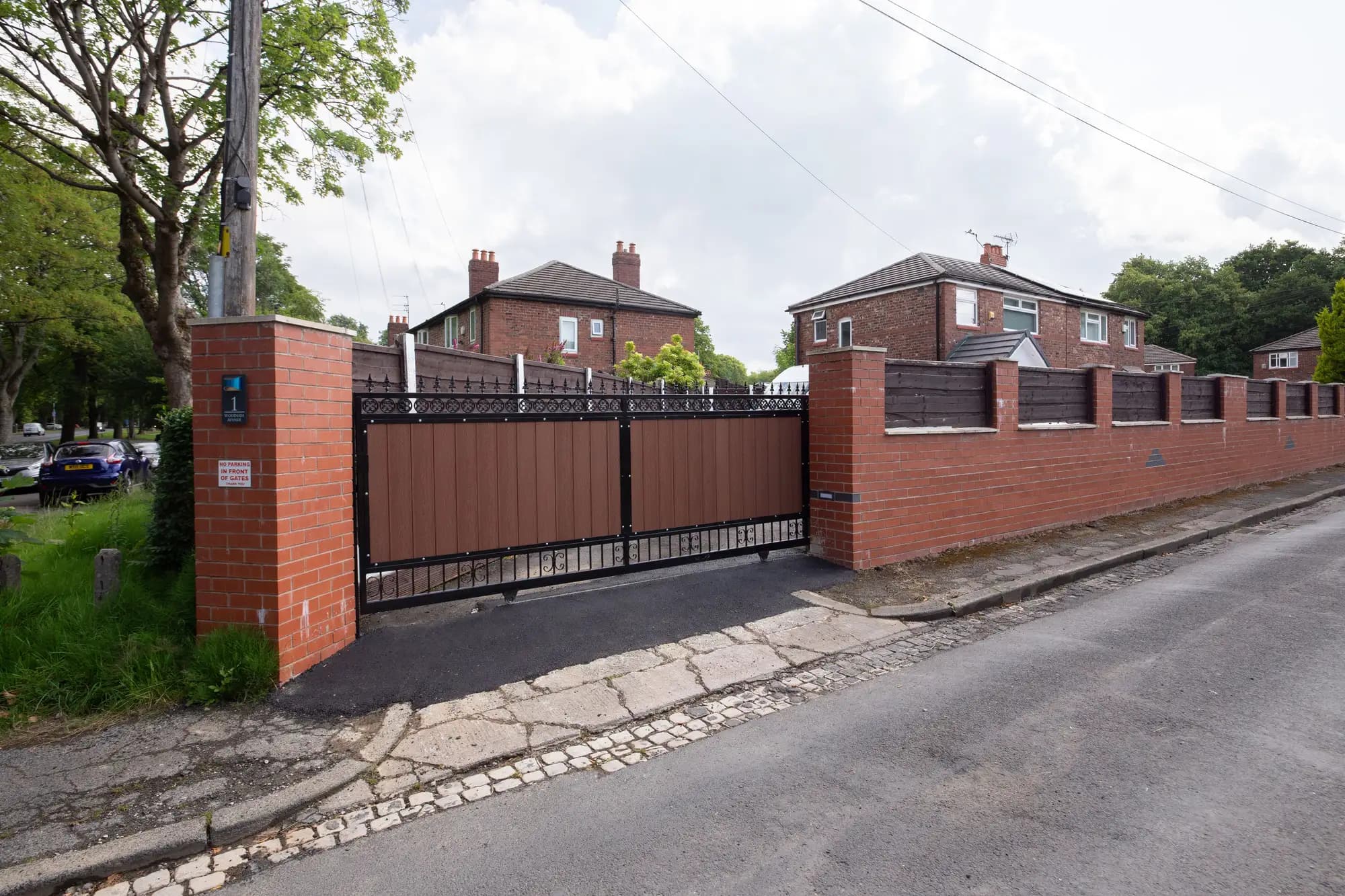 property photo 21 of 27