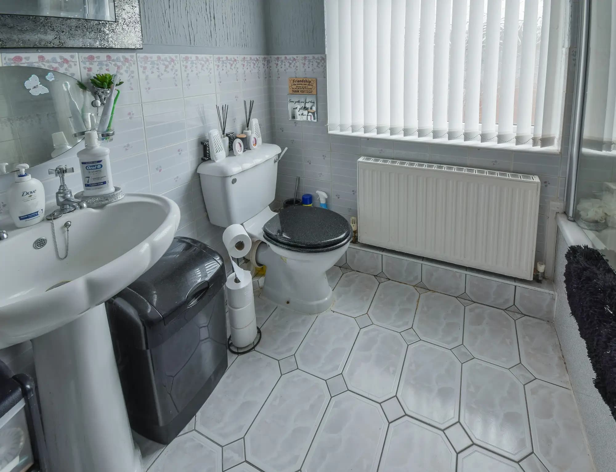 property photo 7 of 23