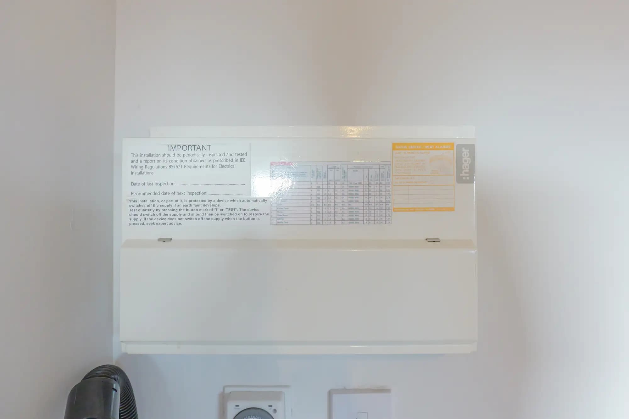 property photo 13 of 28