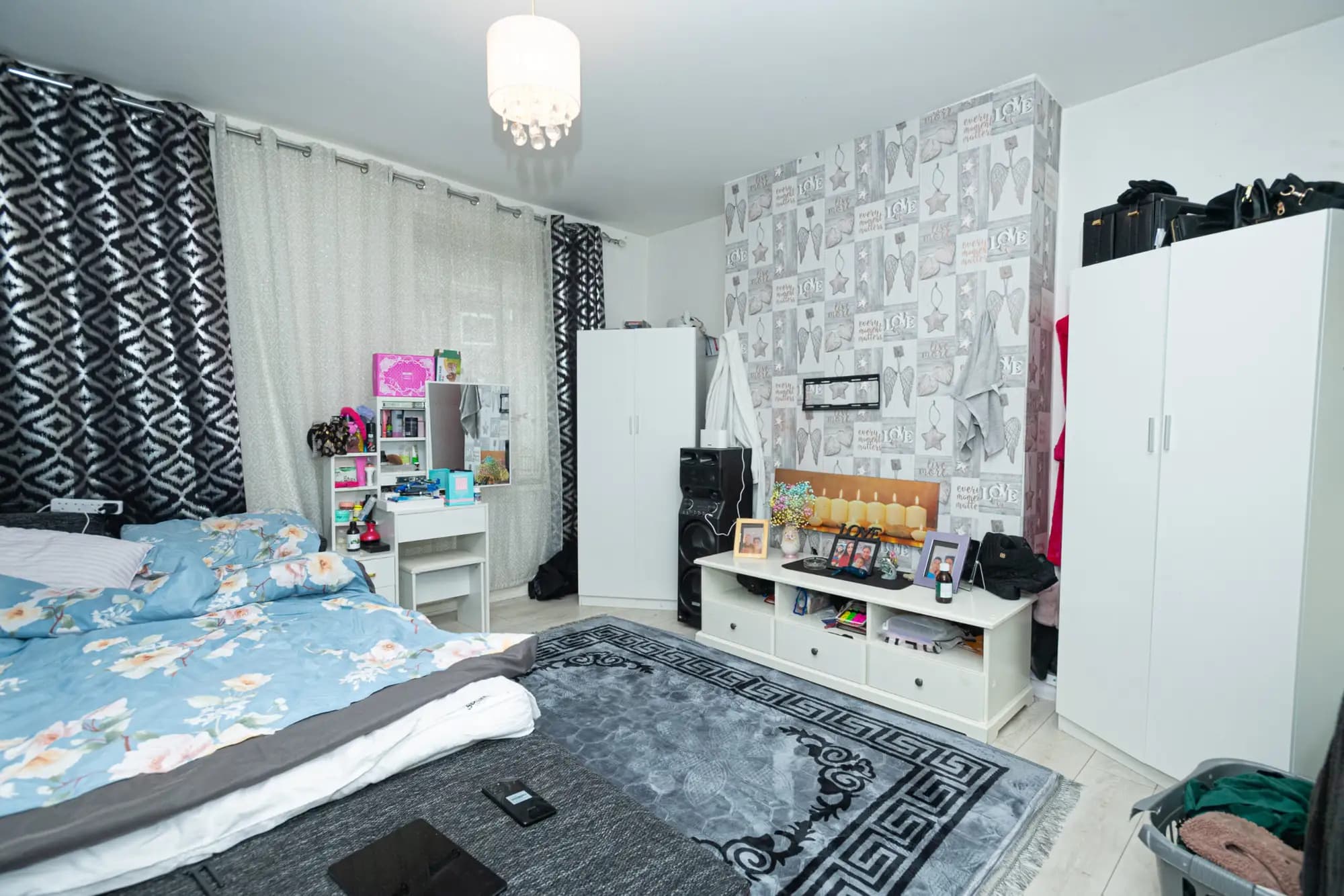 property photo 13 of 20