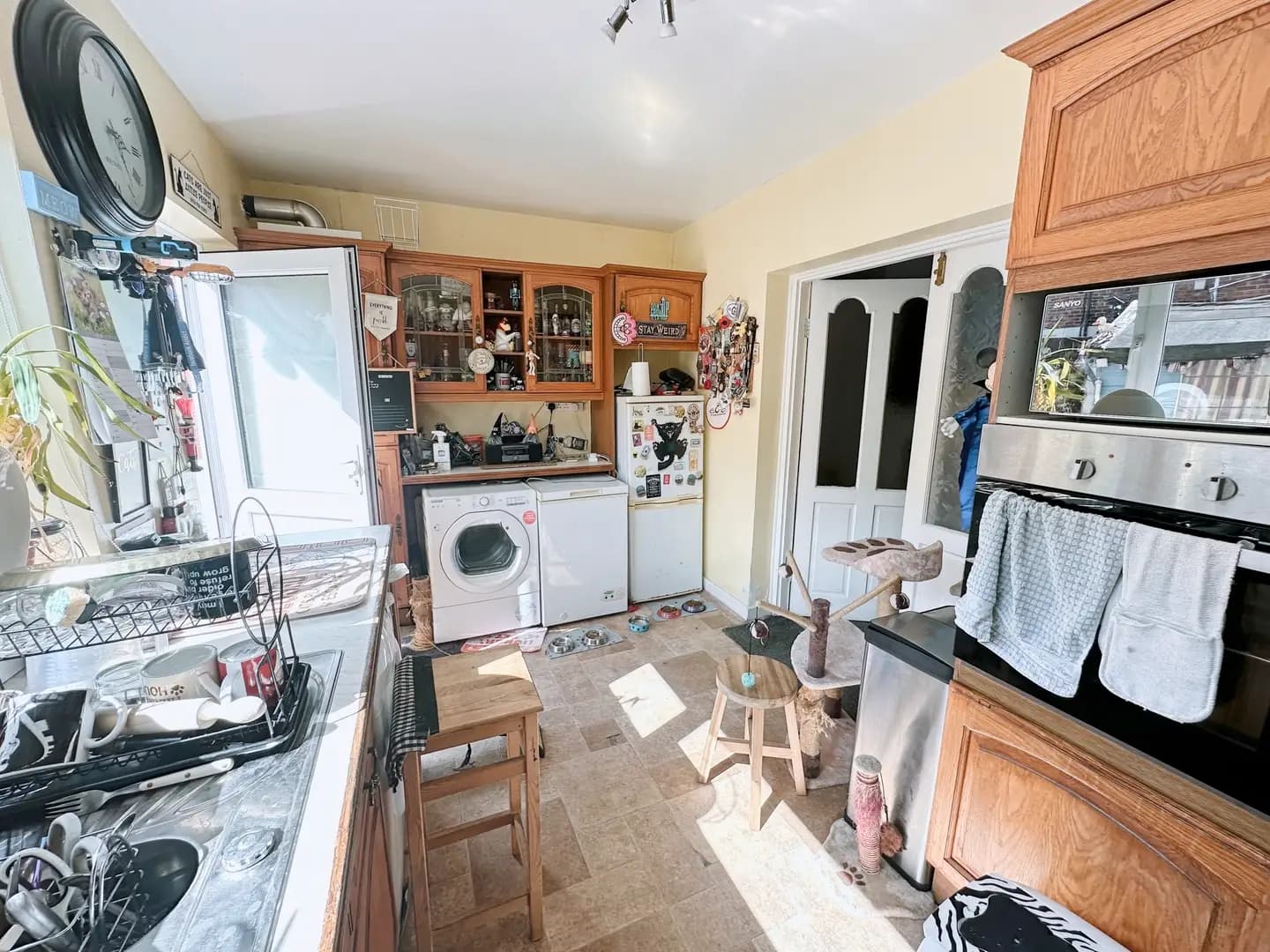 property photo 5 of 23
