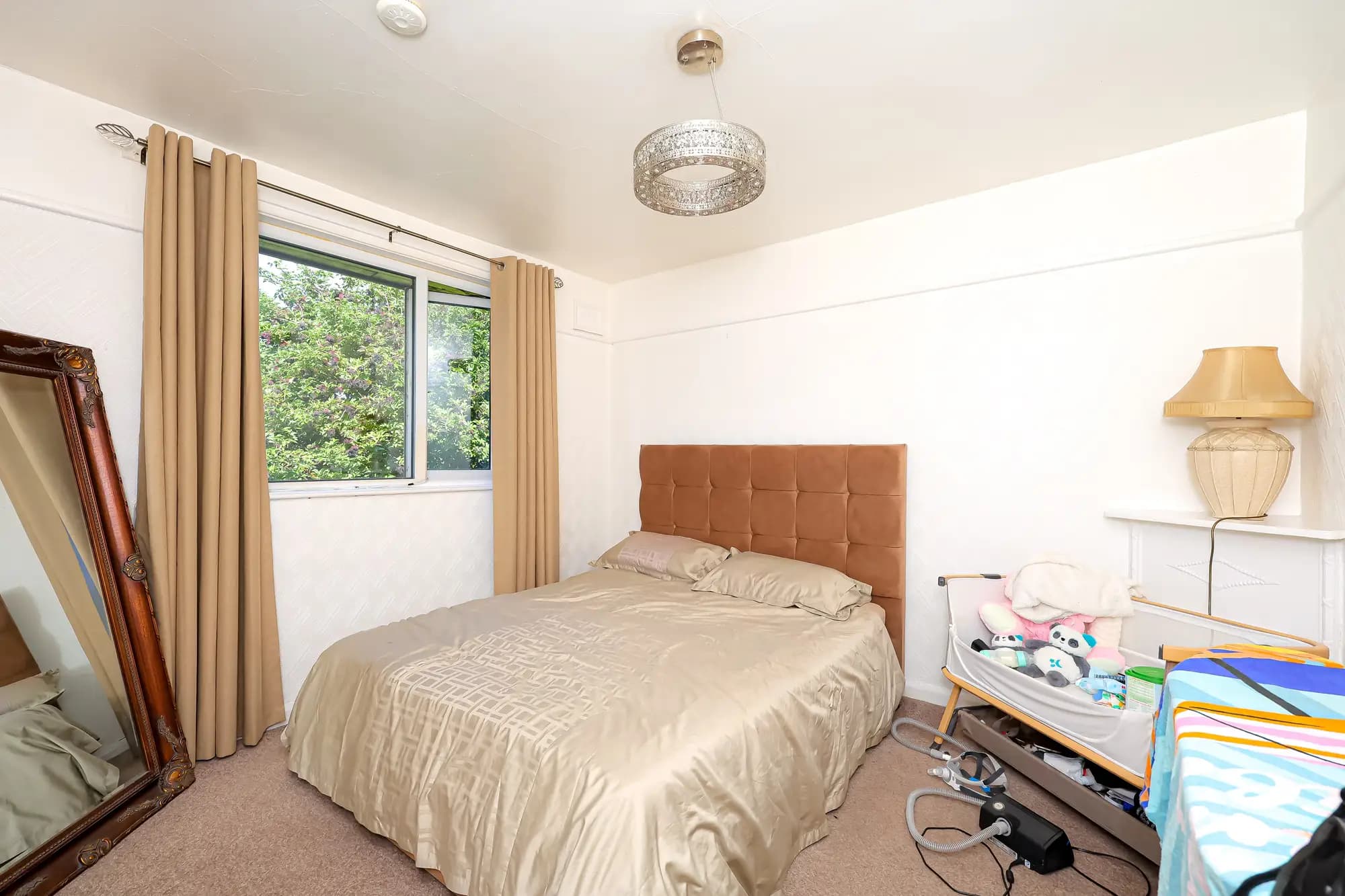 property photo 27 of 32