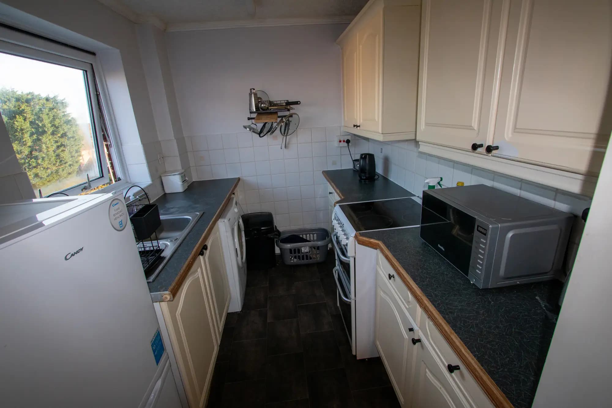 property photo 5 of 19