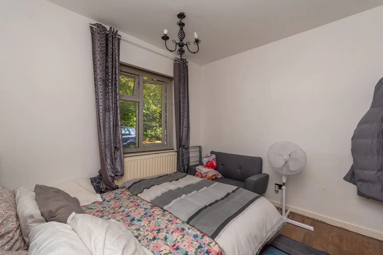 property photo 11 of 19
