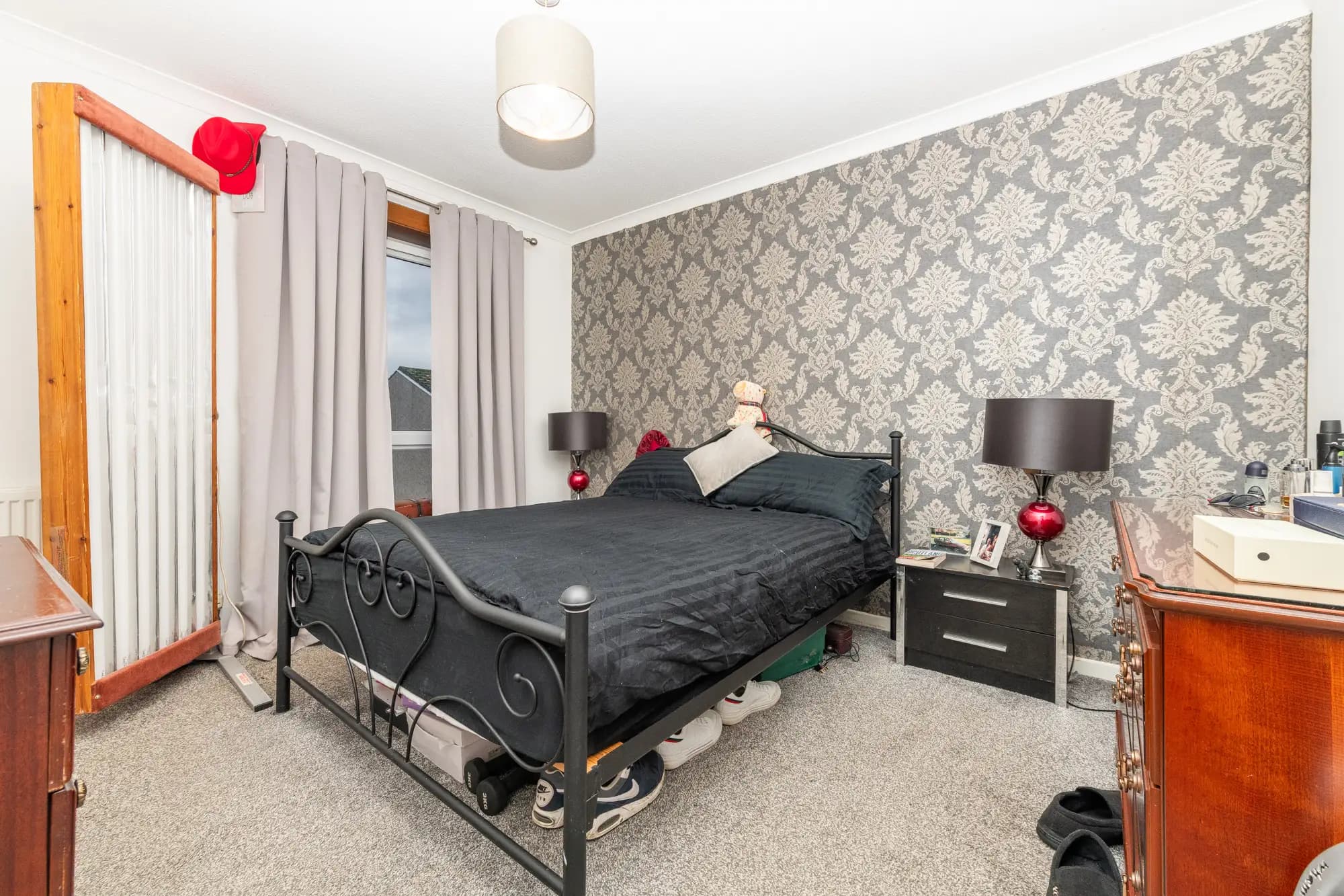 property photo 23 of 37