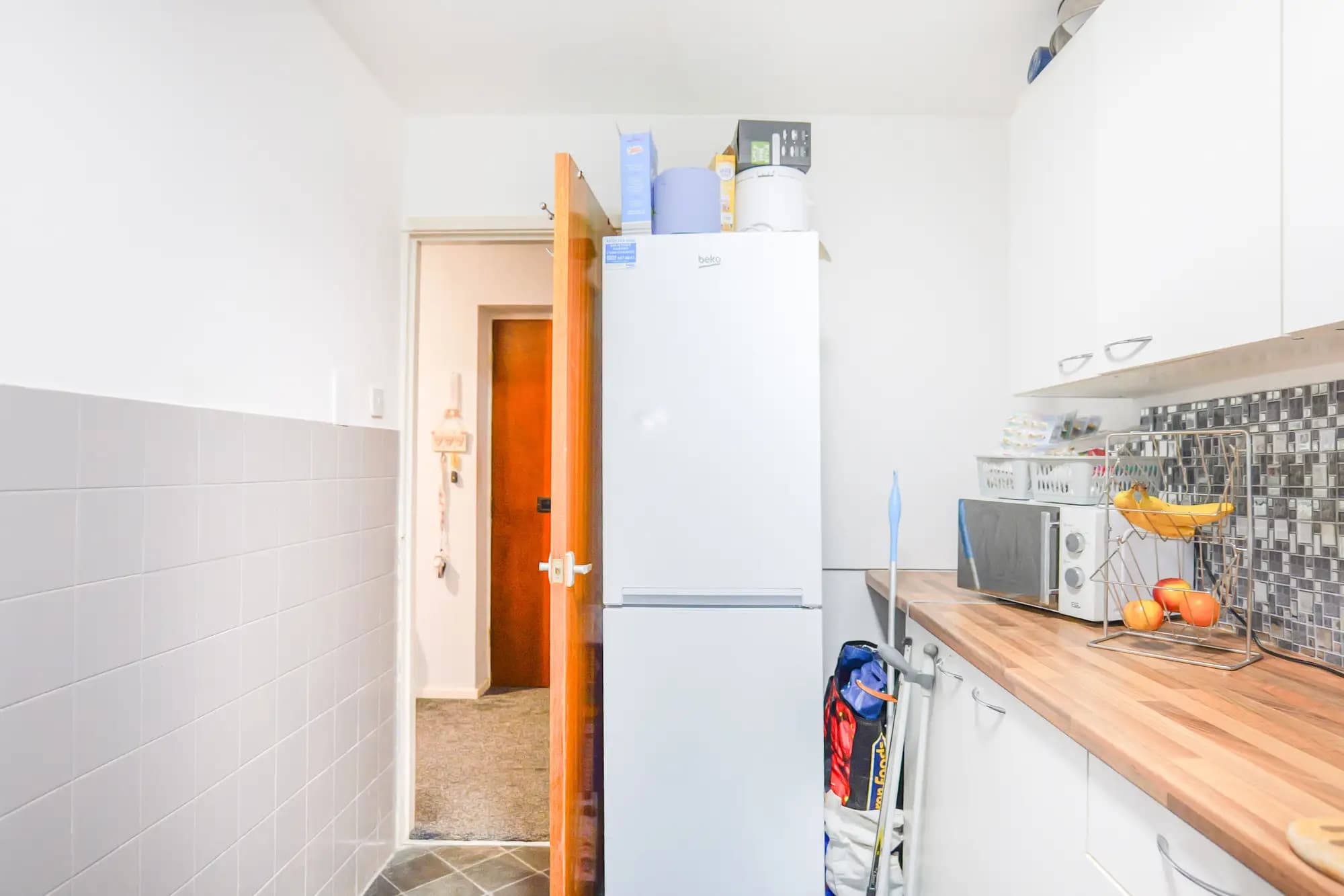 property photo 5 of 20