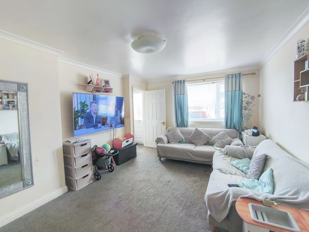 property photo 3 of 23