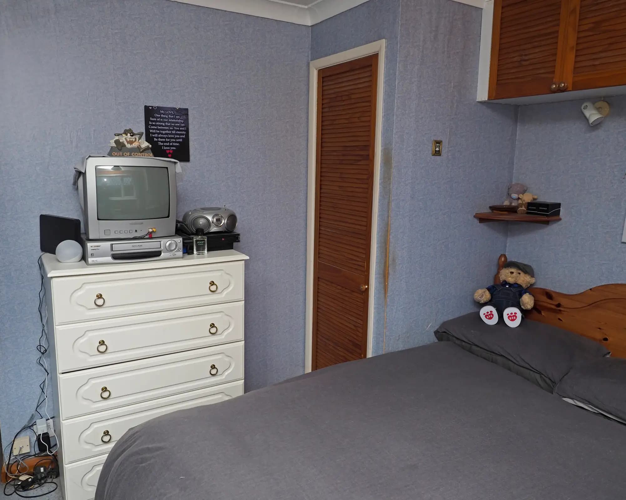 property photo 9 of 14