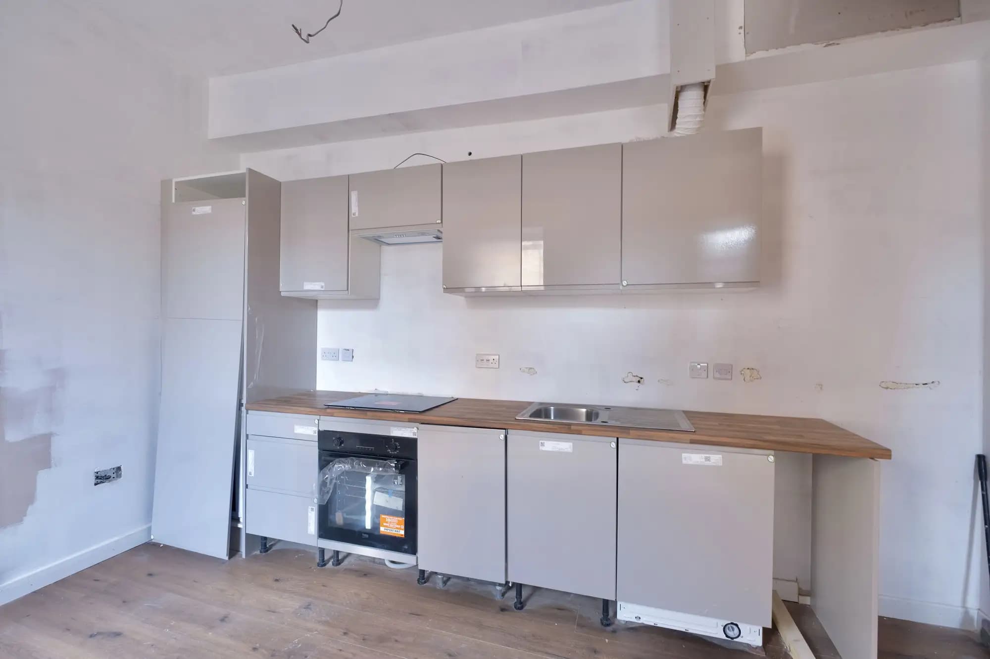 property photo 7 of 13