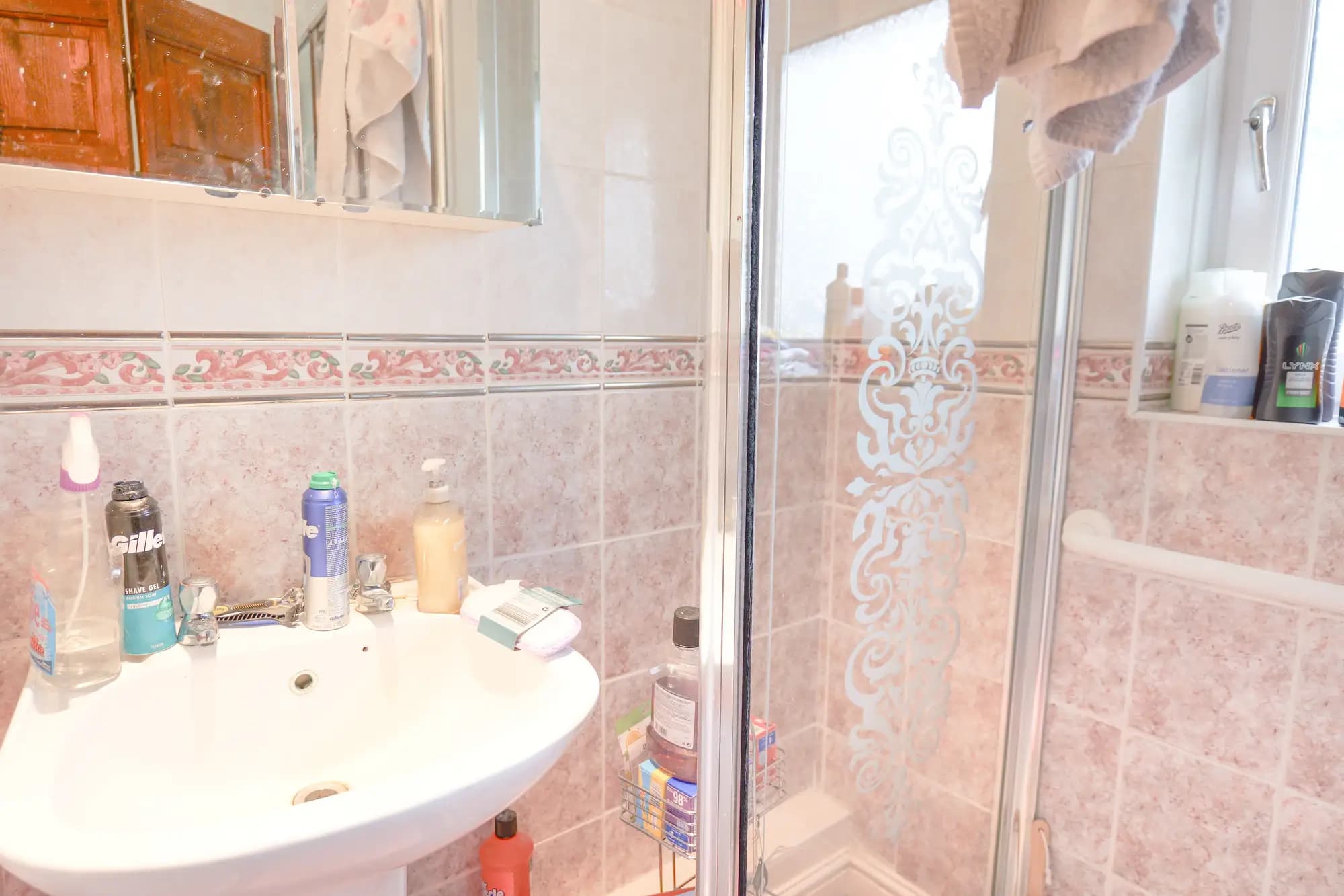 property photo 6 of 25