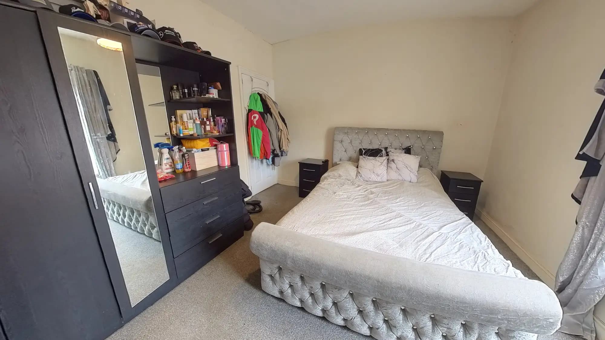 property photo 13 of 20