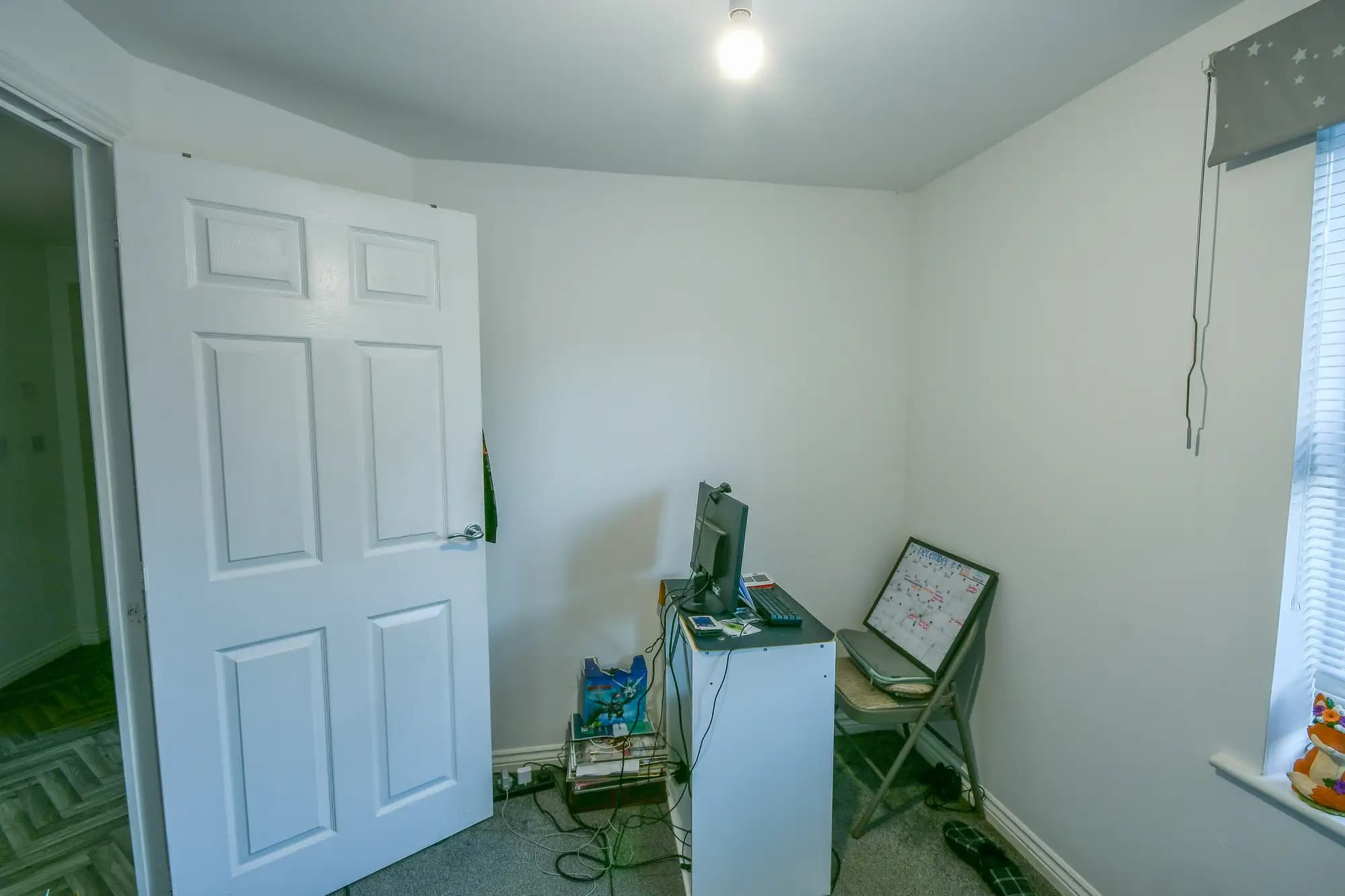 property photo 11 of 14