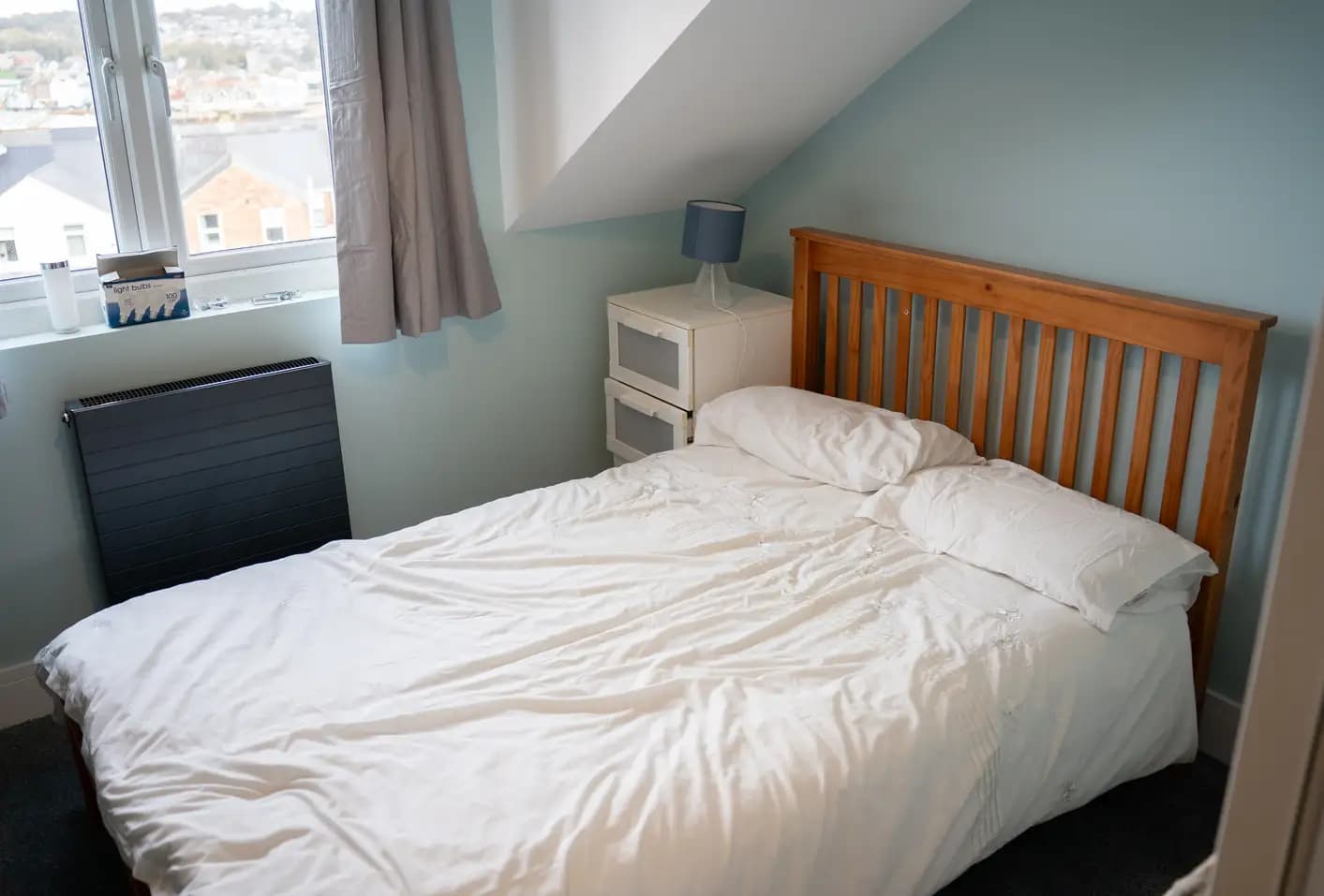 property photo 8 of 18